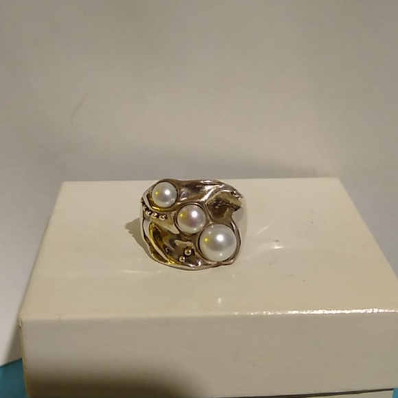 Artisan Sterling Silver Three Pearl Ring - Picture 2 of 5